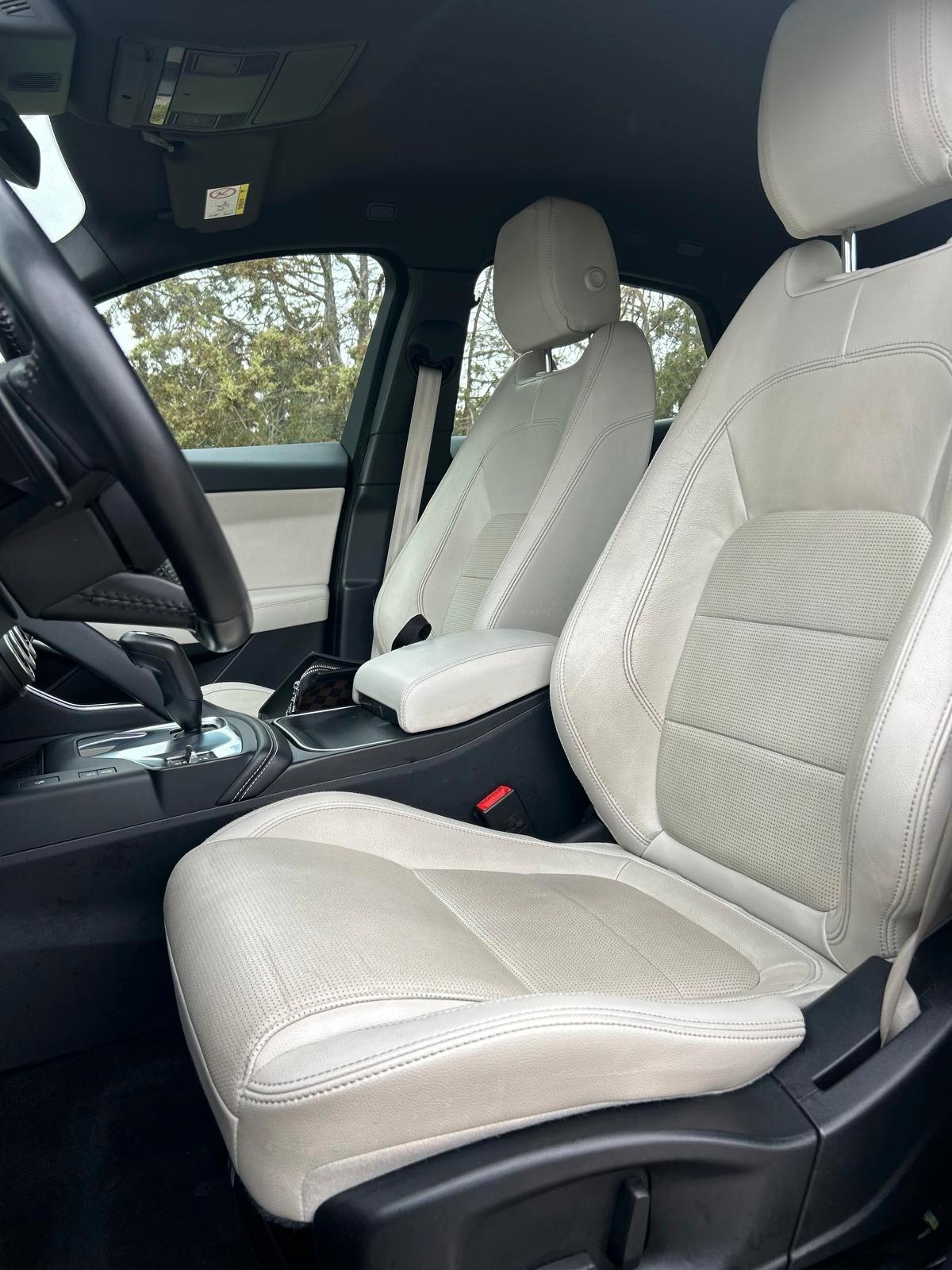 Jaguar E-Pace 2.0D 150 CV AWD aut. R-Dynamic HSE