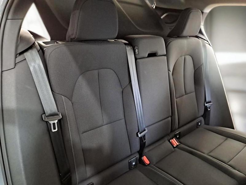 VOLVO XC40 T3 AUTOMATICO MOMENTUM PRO SUV