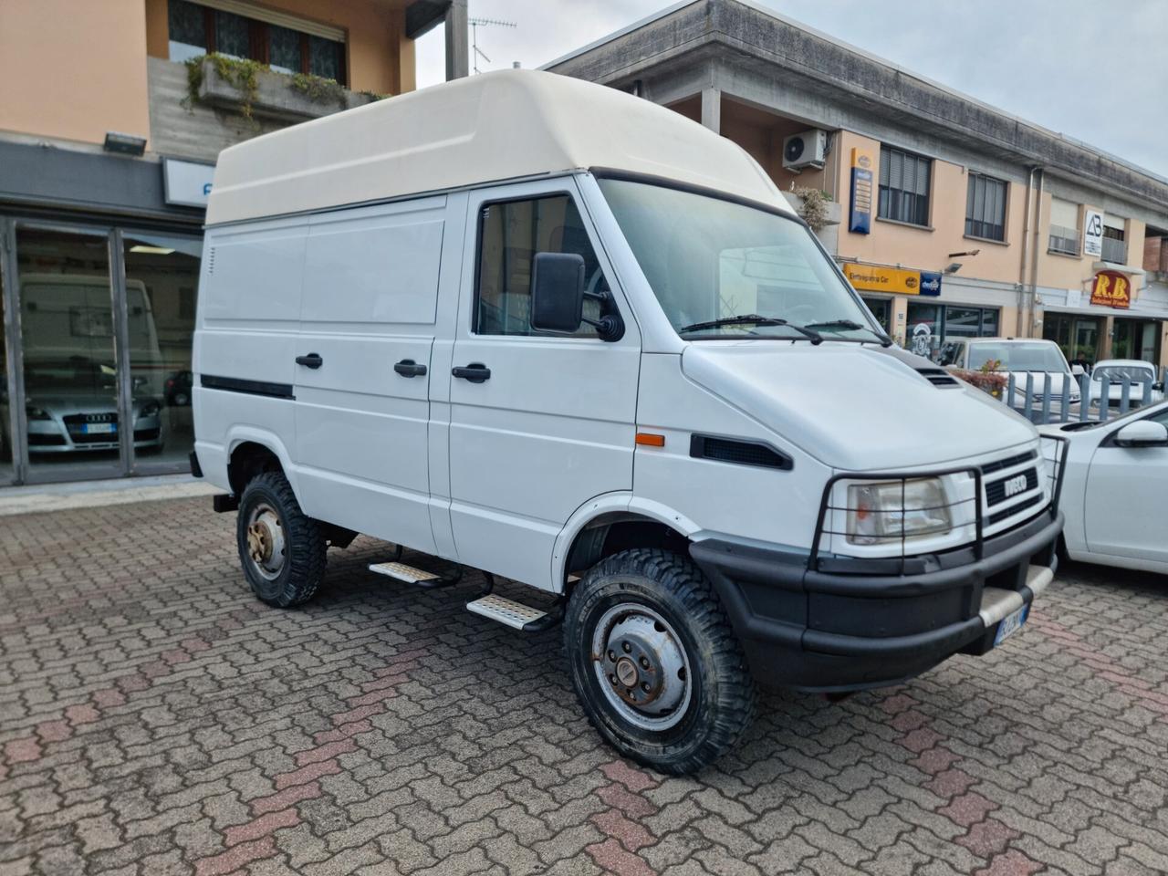IVECO TURBO DAILY 4X4 2.8TD 35