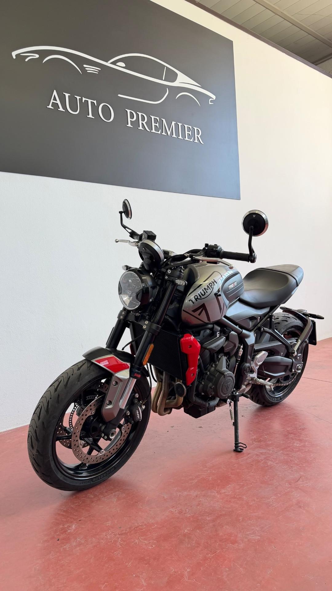 Triumph Trident 660