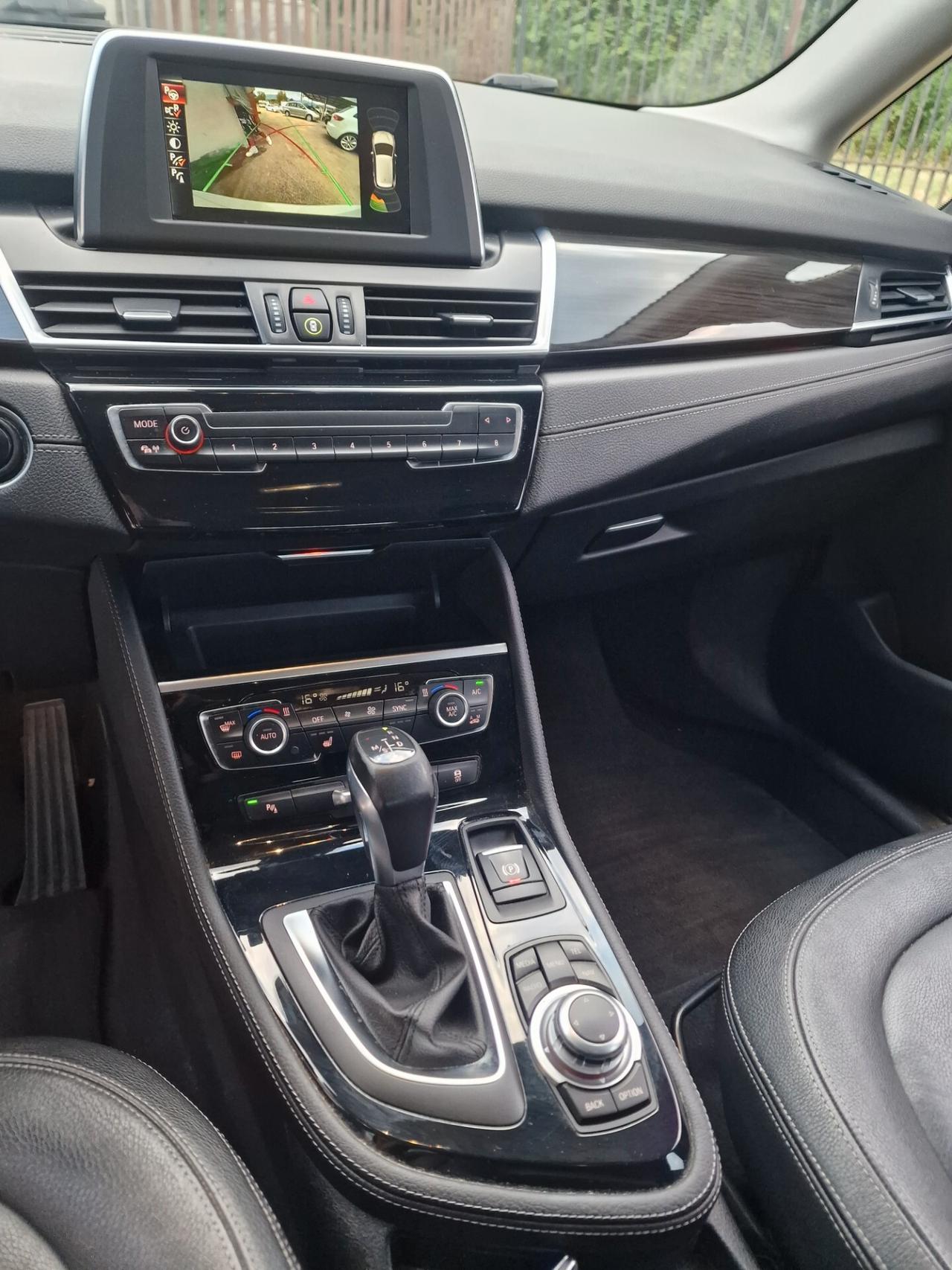 Bmw 218d Active Tourer LUXURY - 2015 *cambio automatico*