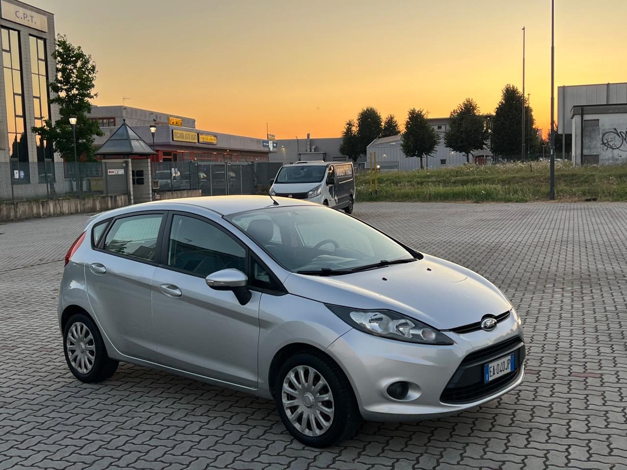 Ford Fiesta 1.4 TDCi 68CV 5 porte Titanium
