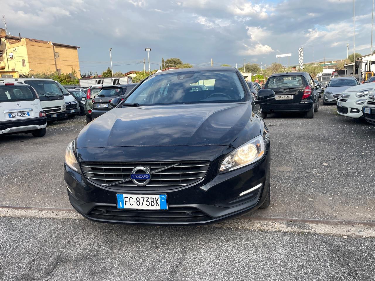 Volvo V60 D4 181cv. Gancio traino - finanziabile