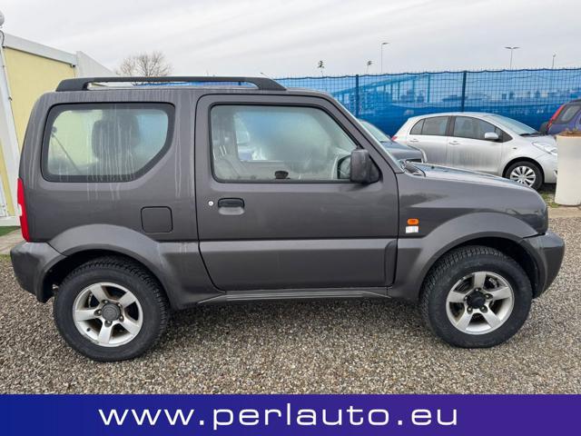 SUZUKI Jimny 1.3i 16V cat 4WD JLX