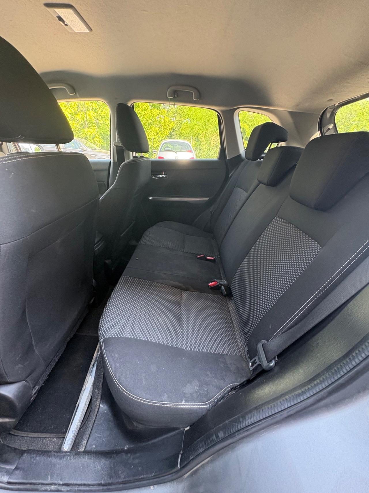 Suzuki Vitara 1.0 Benz 2019 PROBLEMA MOTORE