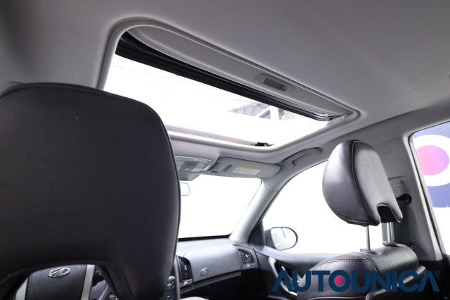 MAHINDRA XUV500 2.2 16V FWD W10 FARI LED 7 POSTI FARI LED