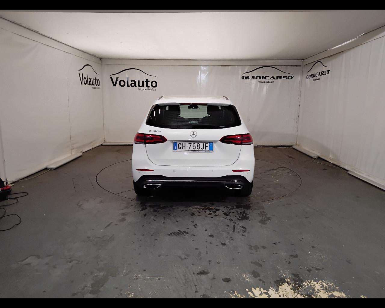 Mercedes-Benz Classe B - W247 2018 - B 180 d Sport Plus auto