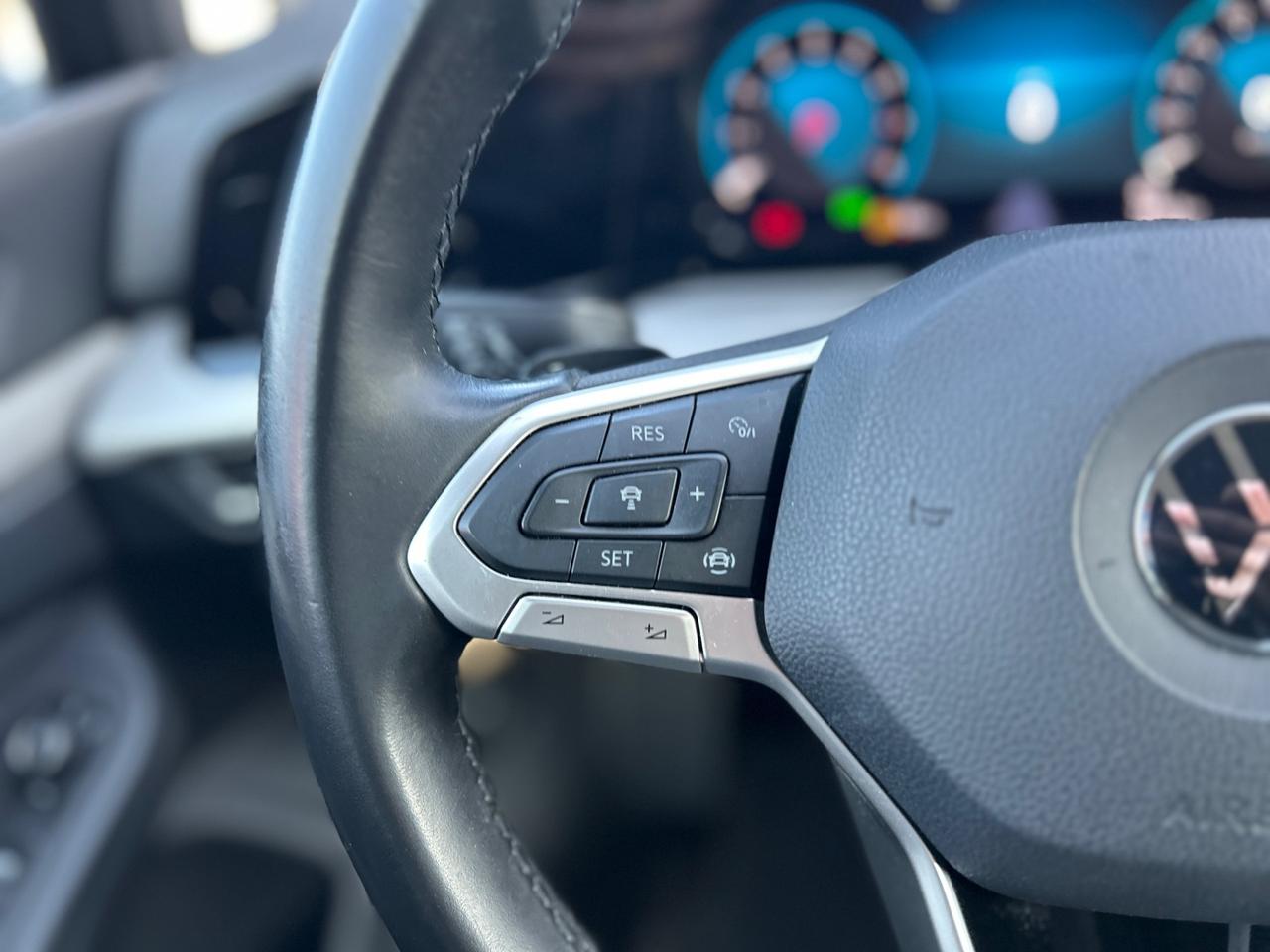 Volkswagen Golf 1.0 etsi evo Life 110cv dsg