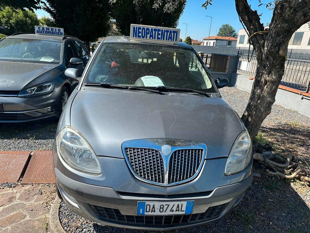 Lancia Ypsilon NEOPATENTATI PROMO SETTIMANALE