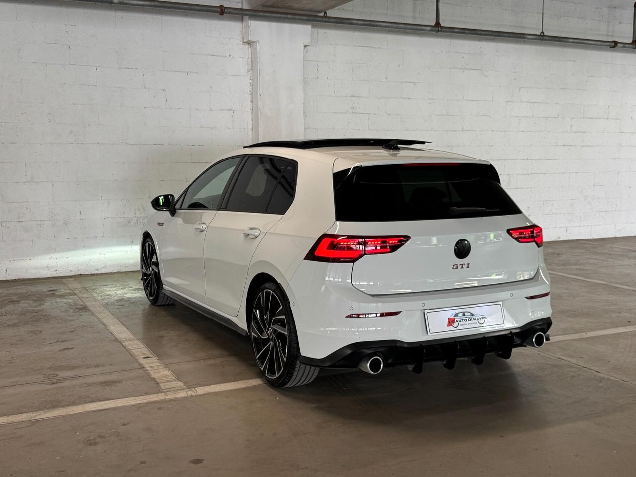 Volkswagen Golf GTI 2.0 TSI DSG