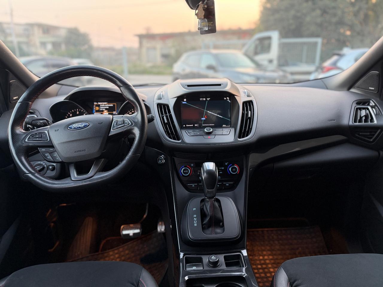 Ford Kuga 2.0 TDCI 150 CV S&S 4WD Powershift ST-Line