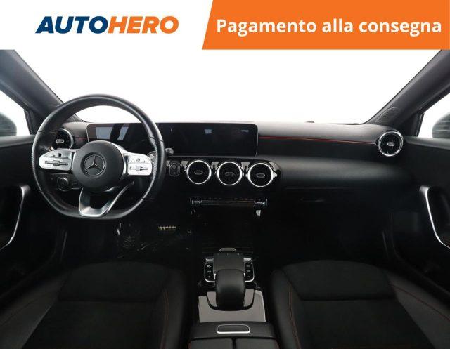MERCEDES-BENZ A 180 d Automatic Premium