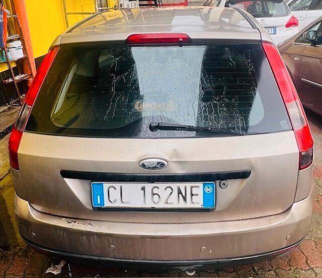 Ford Fiesta 1.2 16V 3p. Ghia