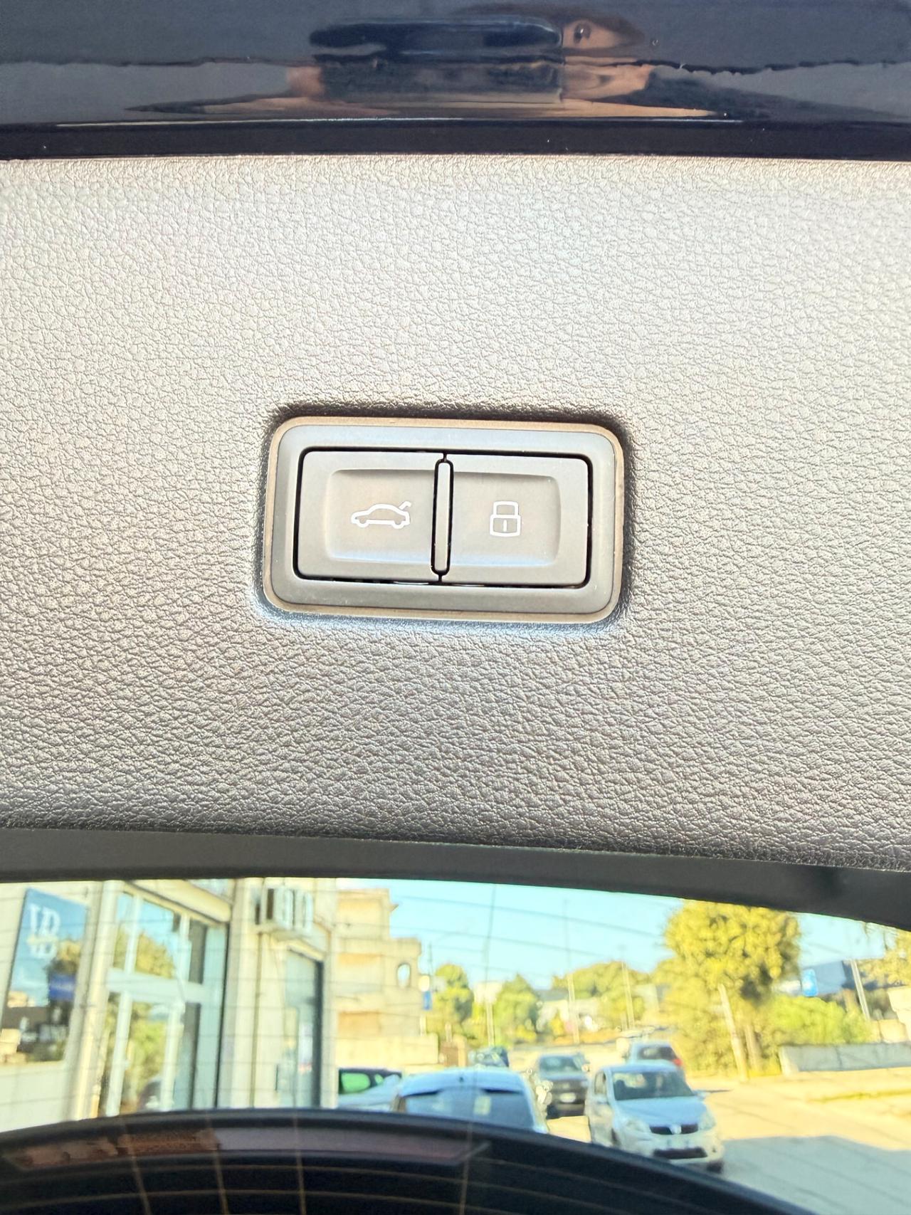 Audi Q8 50TDI mhev Sport quattro tiptronic S-LINE con VIRTUAL COCKPIT,LUCI SOFFUSE,TELECAMERA360,APPLE CARPL