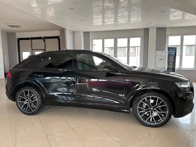 Audi Q8 50 TDI 286 CV quattro tiptronic Sport