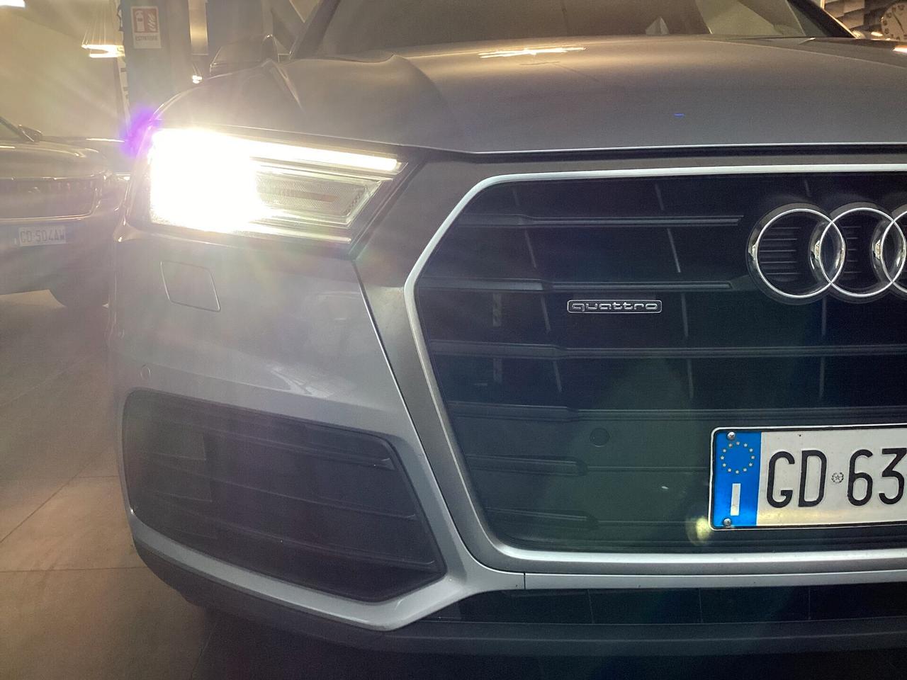 Audi Q5 35 TDI quattro S tronic Business