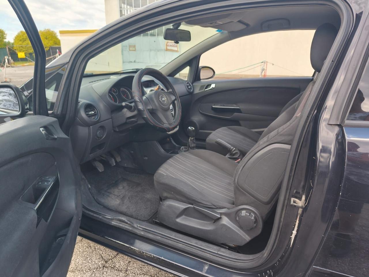 Opel Corsa 1.2 3 porte GPL Accetto Permute