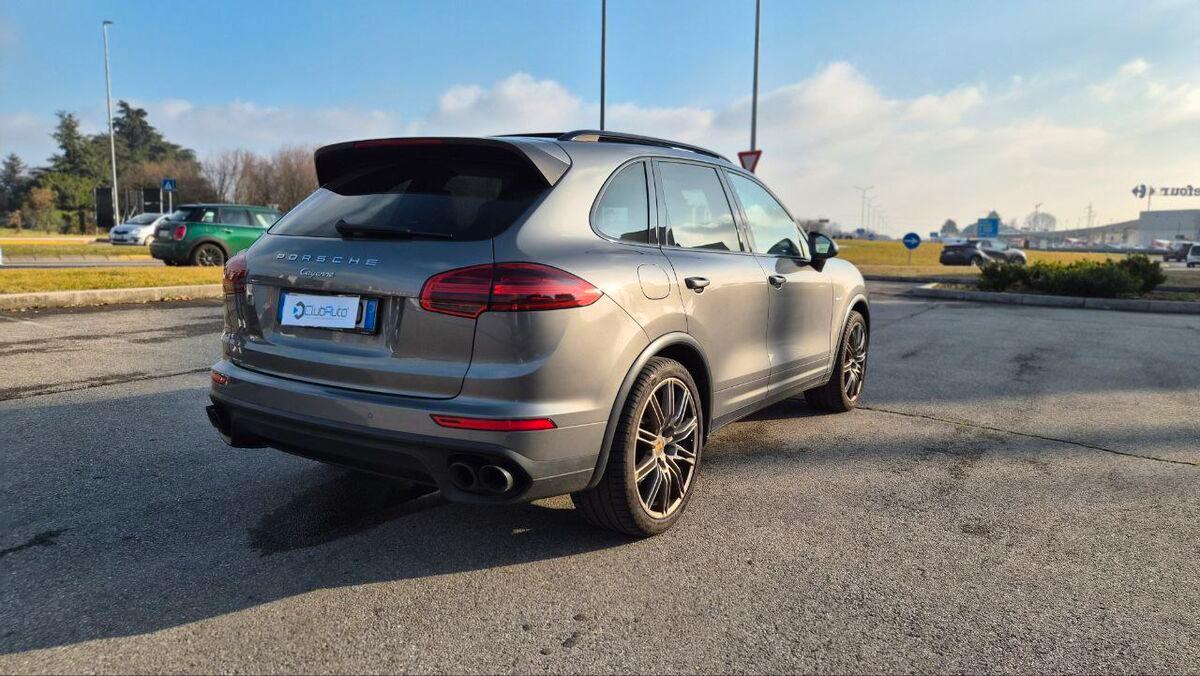 Porsche Cayenne 3.0 Platinum Edition tiptronic