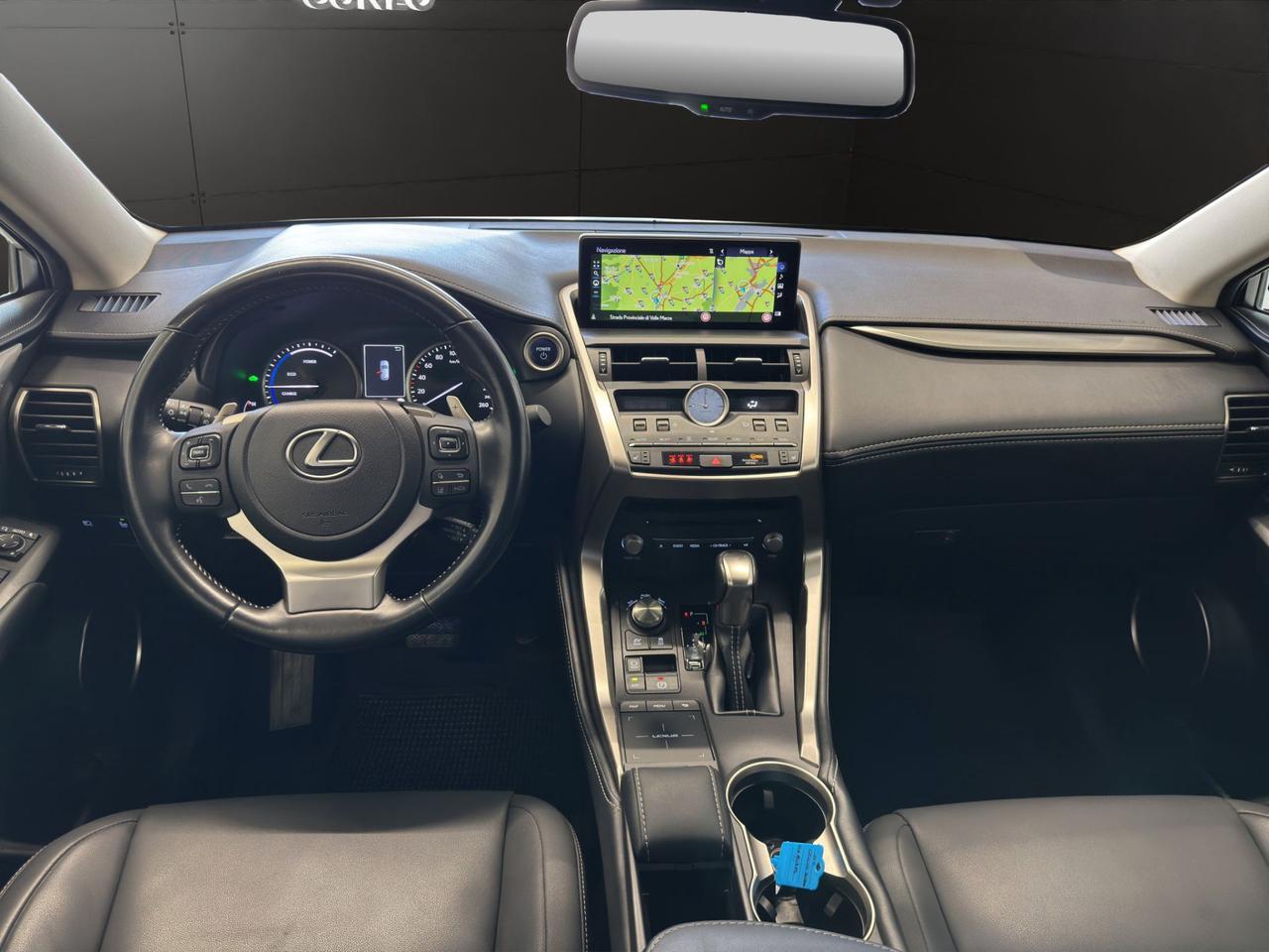 Lexus NX 300h 2.5 Premium 4wd cvt