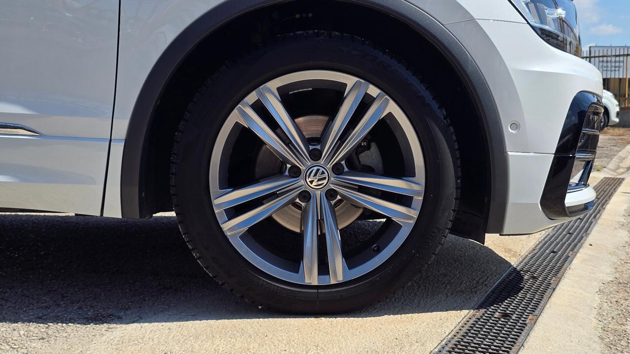 Volkswagen Tiguan 2.0 TDI 150 CV SCR DSG R-Line