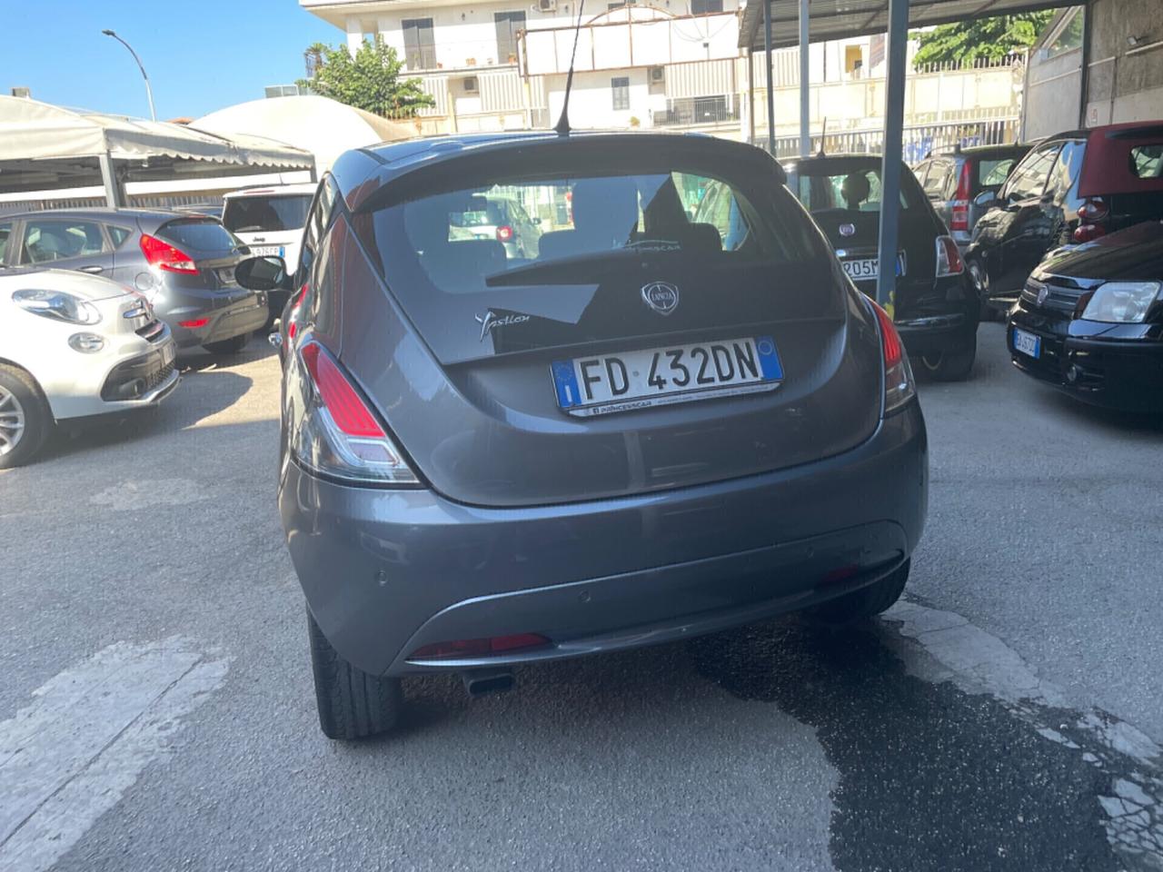 Lancia Ypsilon 1.2 69 CV 5 porte Gold