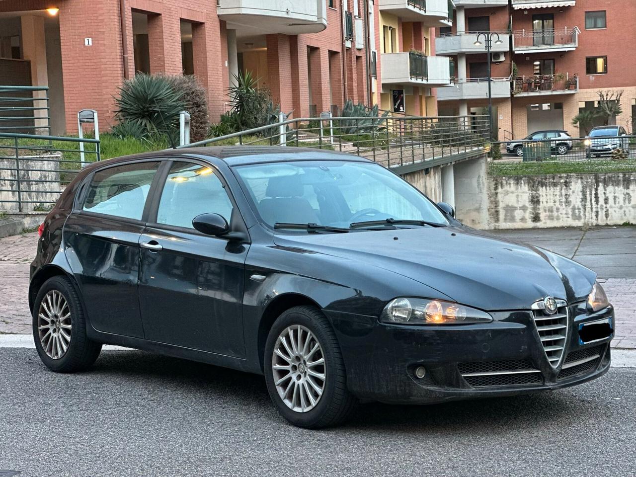 Alfa Romeo 147 1.9 JTD M-JET 16V 5 porte Exclusive