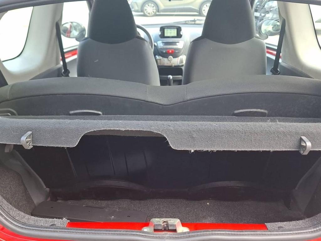 Toyota Aygo 3 Porte 1.0 Now Red Edition
