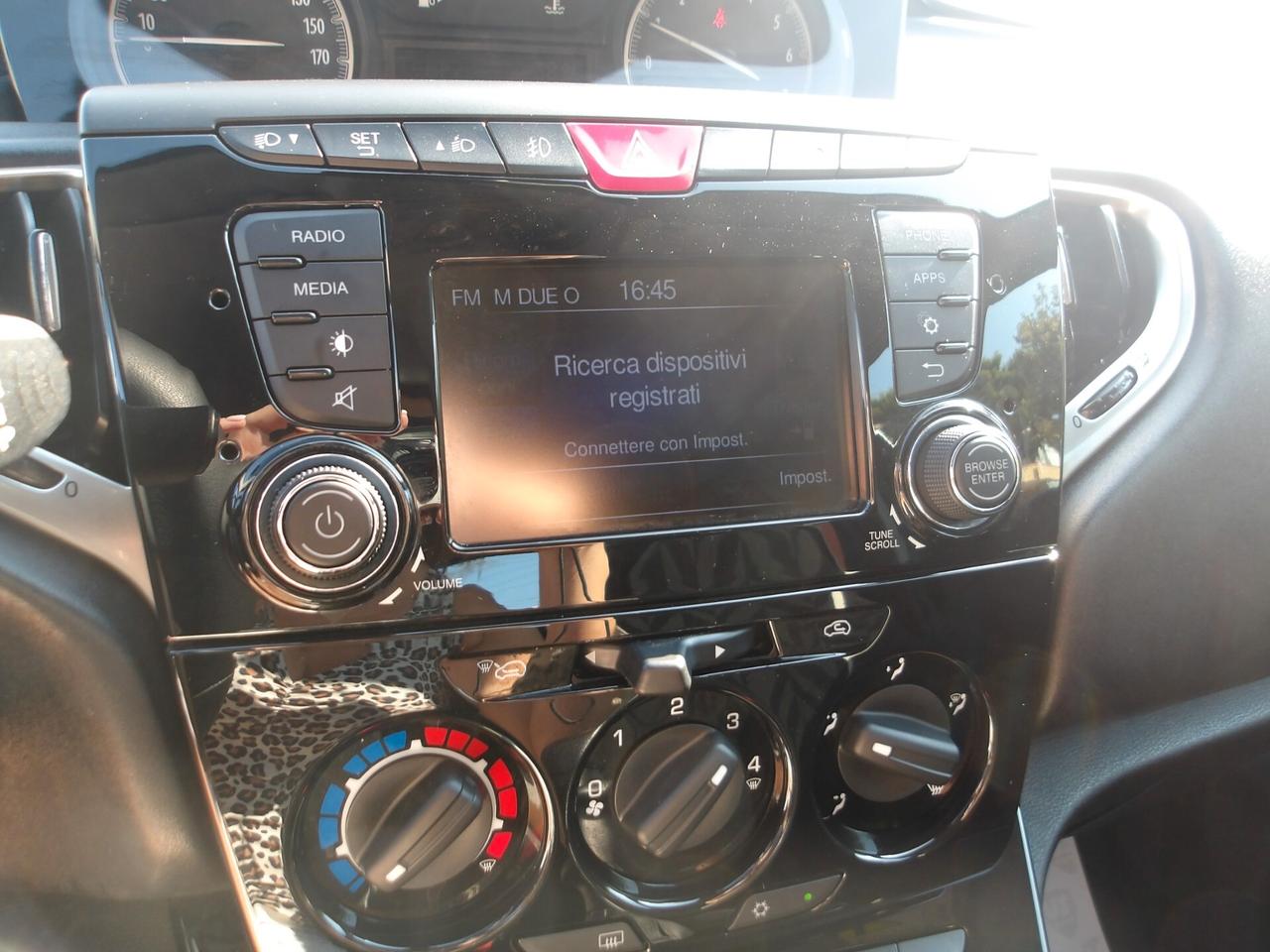 LANCIA YPSILON 1.2 B/GPL-CASA MADRE