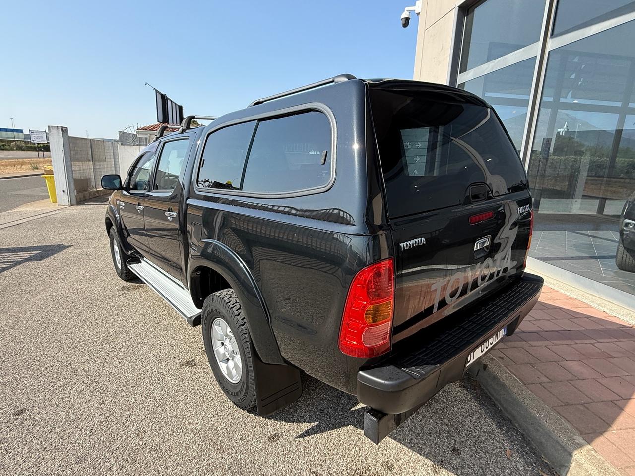 Toyota Hilux 3.0 D-4D 4WD 4p. Double Cab SR
