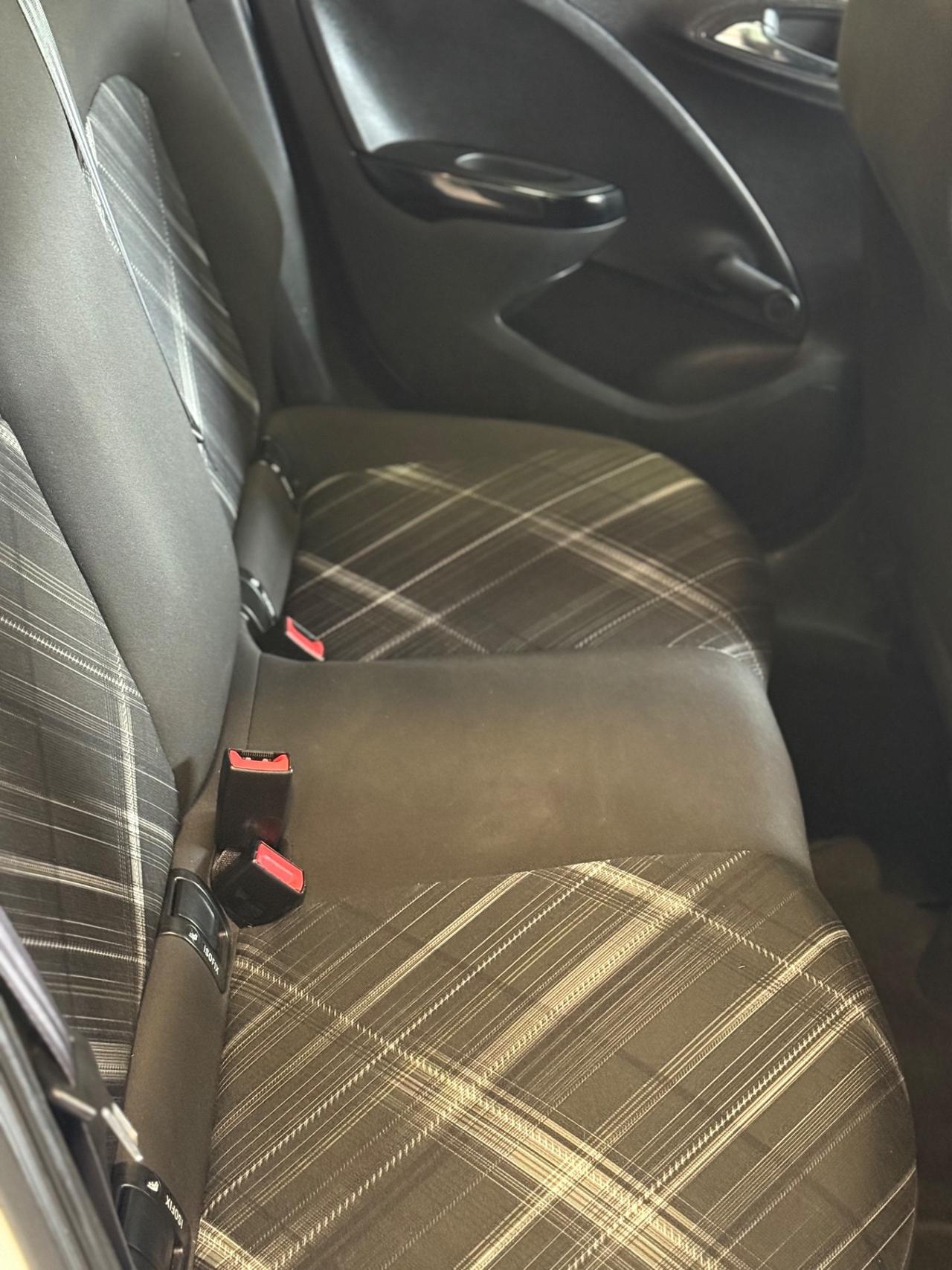 Opel Corsa 1.4 90CV GPL Tech 5 porte b-Color