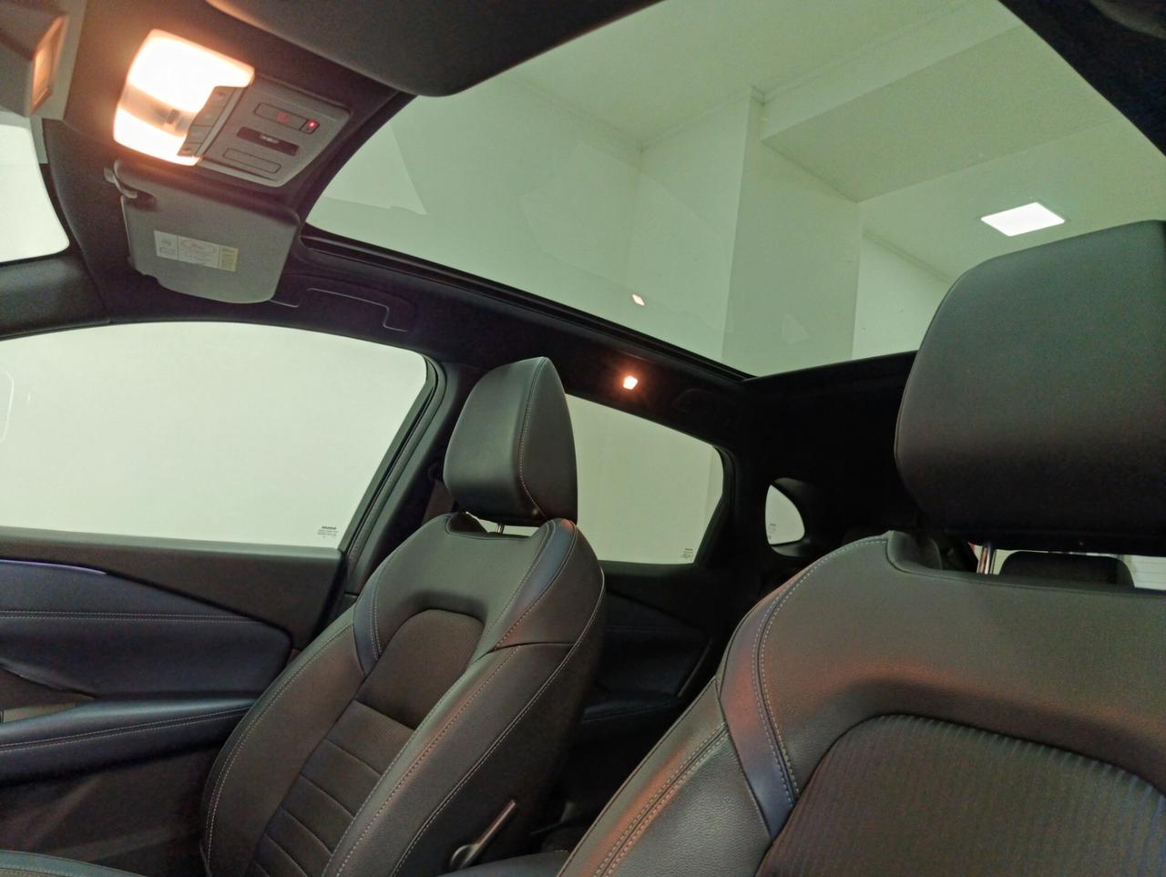 Nissan Qashqai Tekna HYBRID 27.000KM