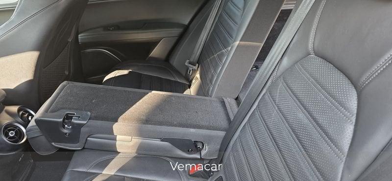 Alfa Romeo Stelvio 2.2 TDS 210CV Veloce AT8 Q4 con blocco differenziale