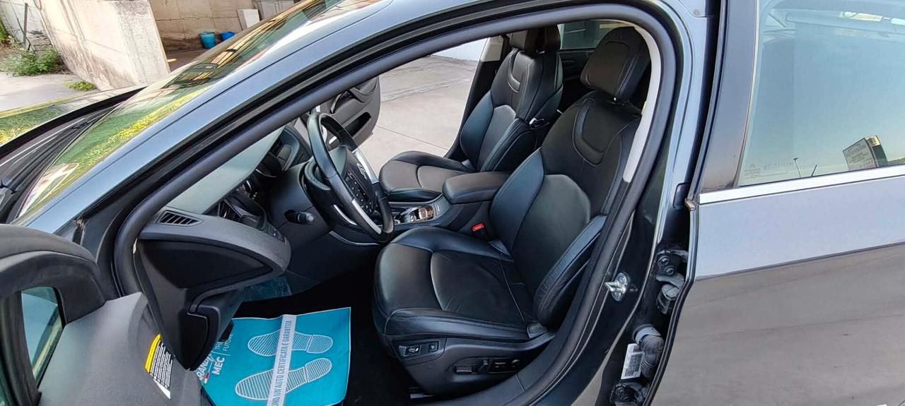 Citroen C5 2.2 HDi 204 aut. "KM 70000"