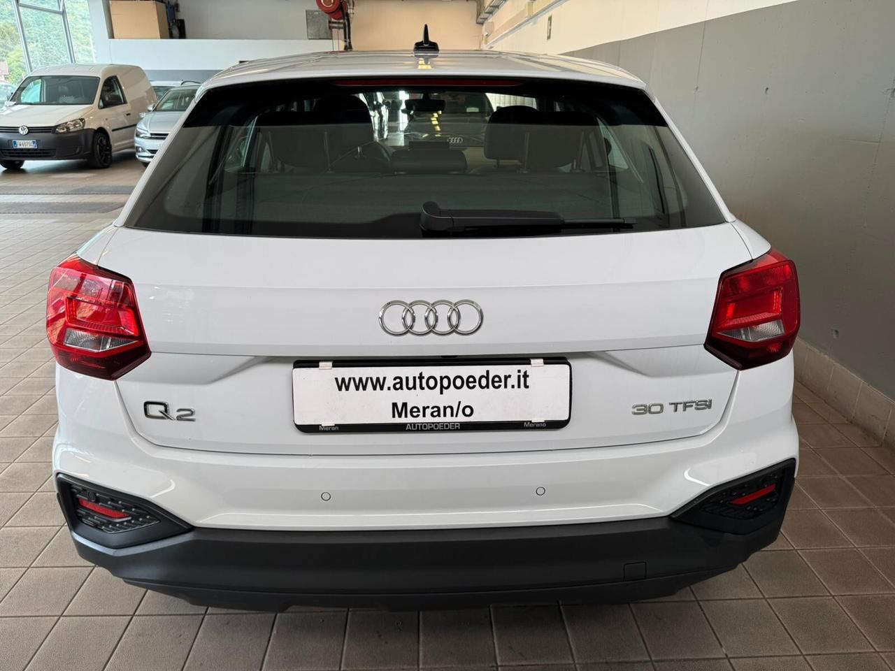 Audi Q2 30 TFSI Business