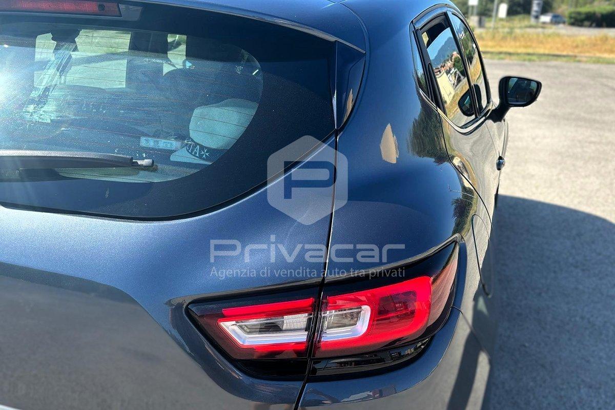 RENAULT Clio dCi 8V 90 CV EDC 5 porte Moschino Zen