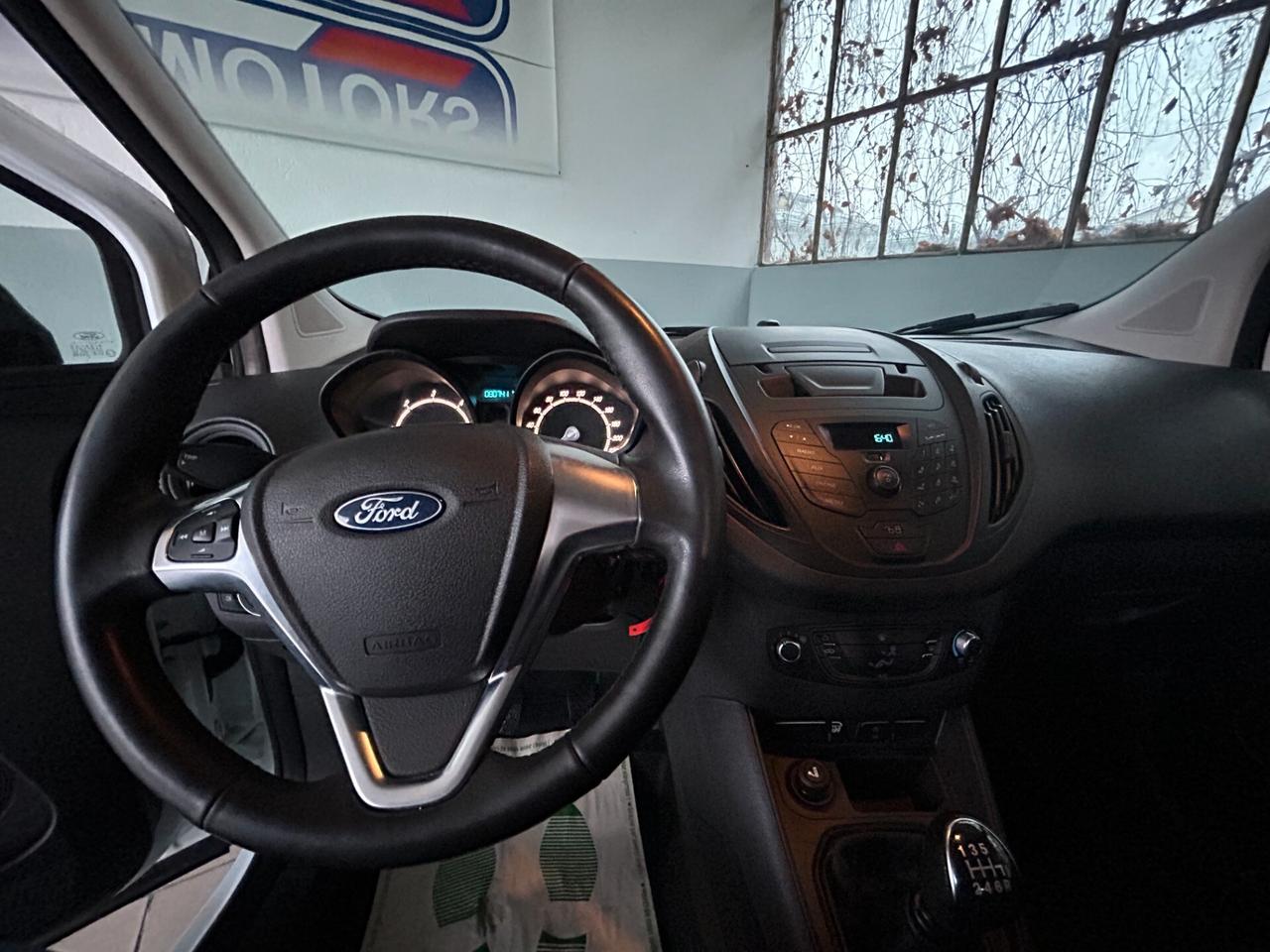 Ford Tourneo Courier 1.5 TDCI 100 CV