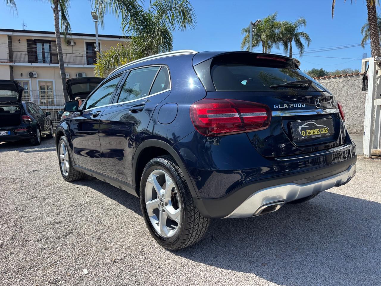 MERCEDES GLA200D 4MATIC AUTOM PERFETTA