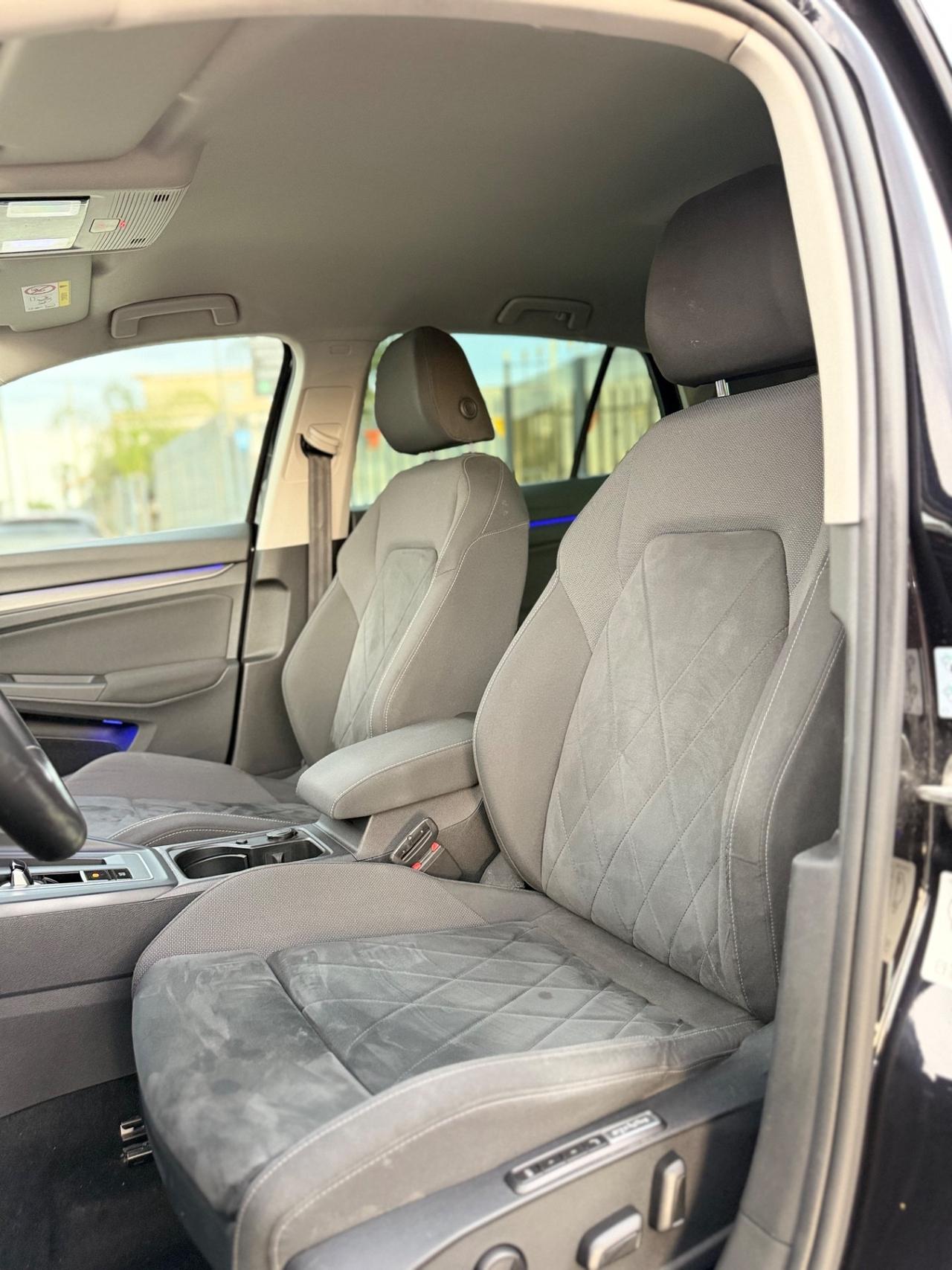 Volkswagen Golf 1.5 Style, Full Optional, Poltrone Massaggianti