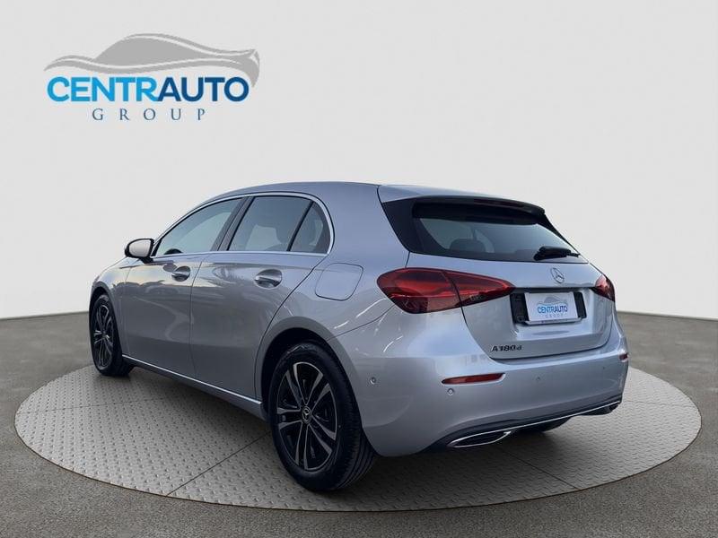 Mercedes-Benz Classe A A 180d Progressive Advanced auto