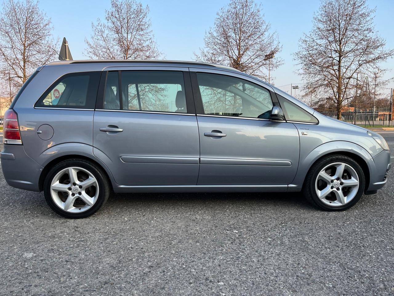 Opel Zafira 1.9 CDTI 120CV Cosmo 7 posti