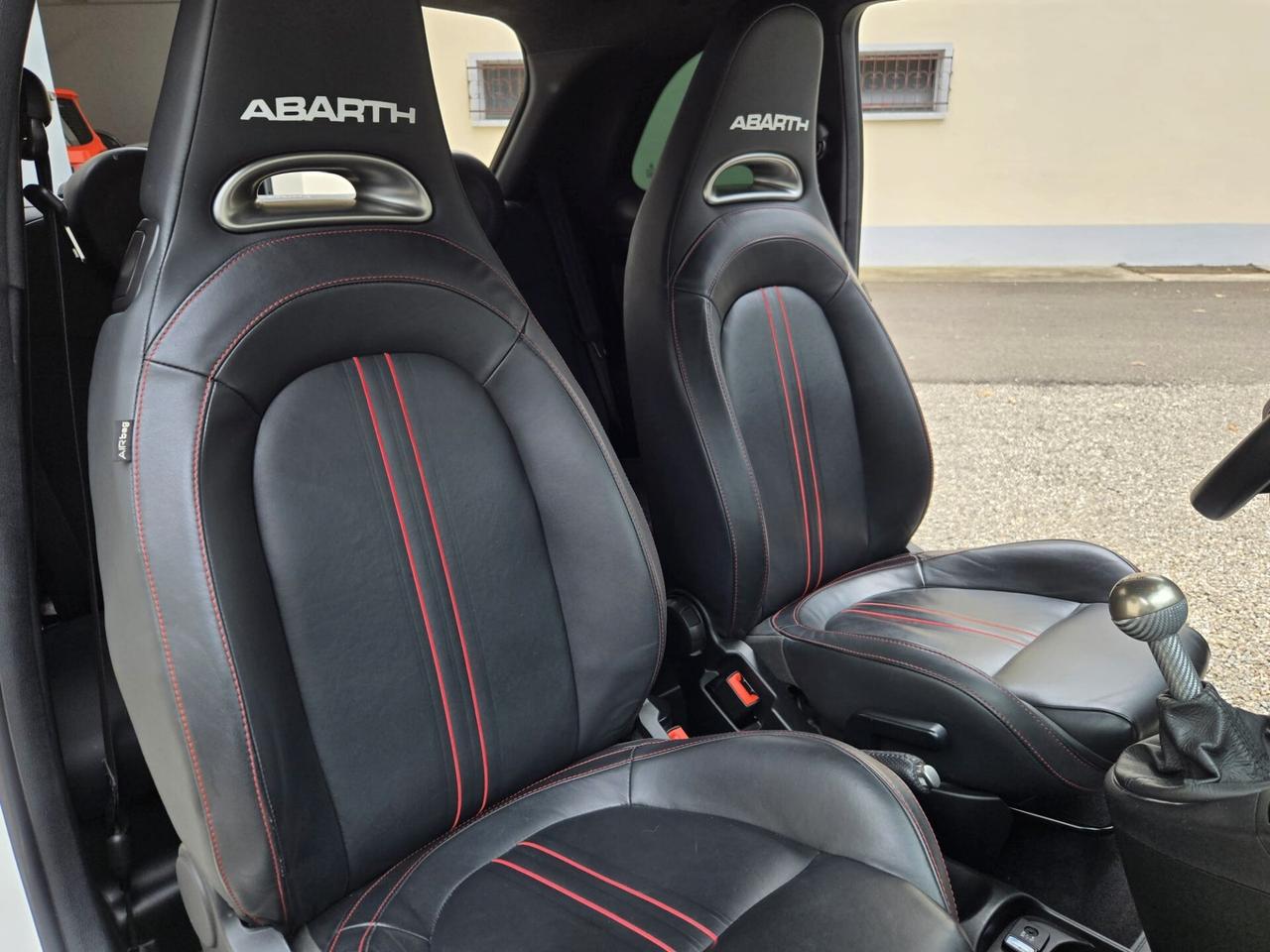 Abarth 595 1.4 Turbo T-Jet 160 CV Turismo con preparazioni