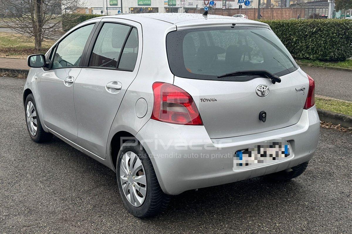 TOYOTA Yaris 1.3 5 porte Luna