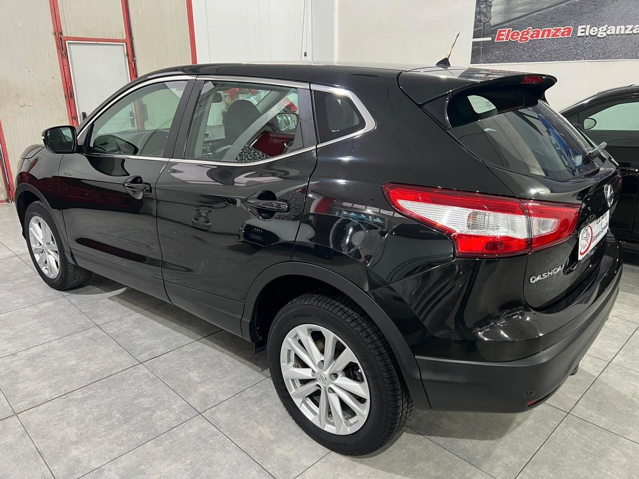 Nissan Qashqai 1.6 dCi 4WD Tekna 131 cv 2014