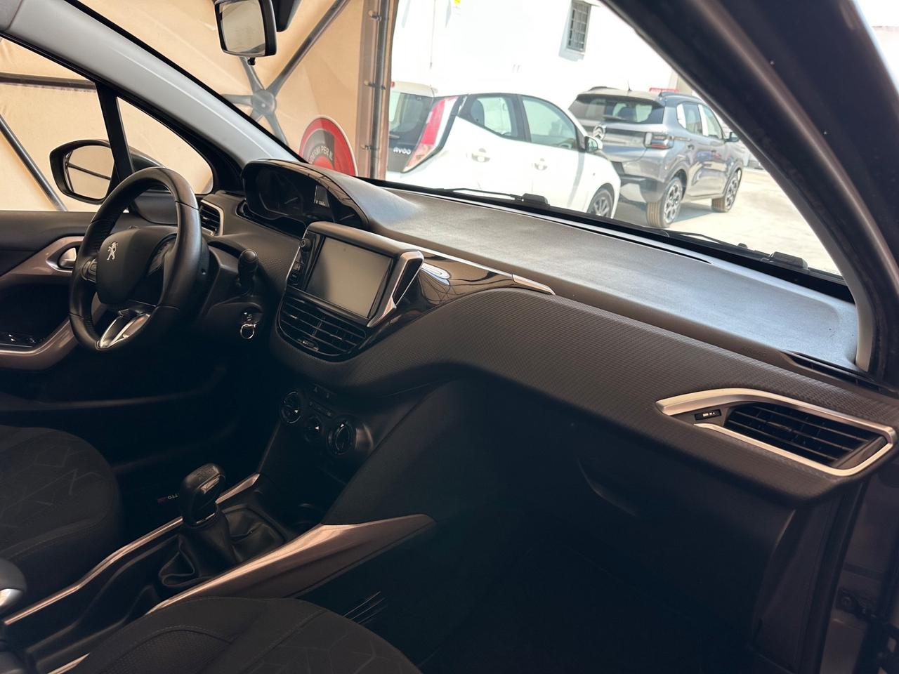 Peugeot 2008 PureTech 82 Allure