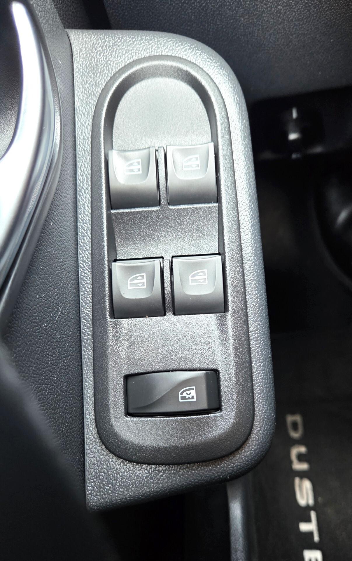 Dacia Duster 1.6 115CV GPL Lauréate NAVI GARANZIA 12 MESI