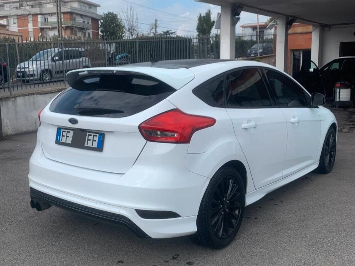 Ford Focus 1.5 TDCi 120 CV - ST Line - UNIPRO