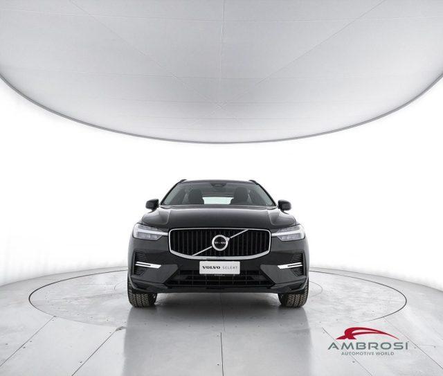 VOLVO XC60 2.0 b4 Essential awd auto