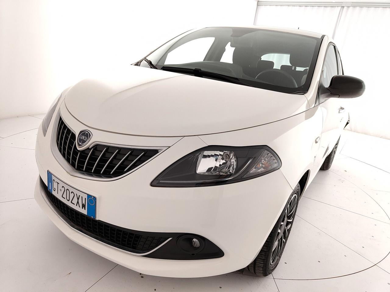 Lancia Ypsilon 1.0 FireFly 5 porte S&S Hybrid Platino