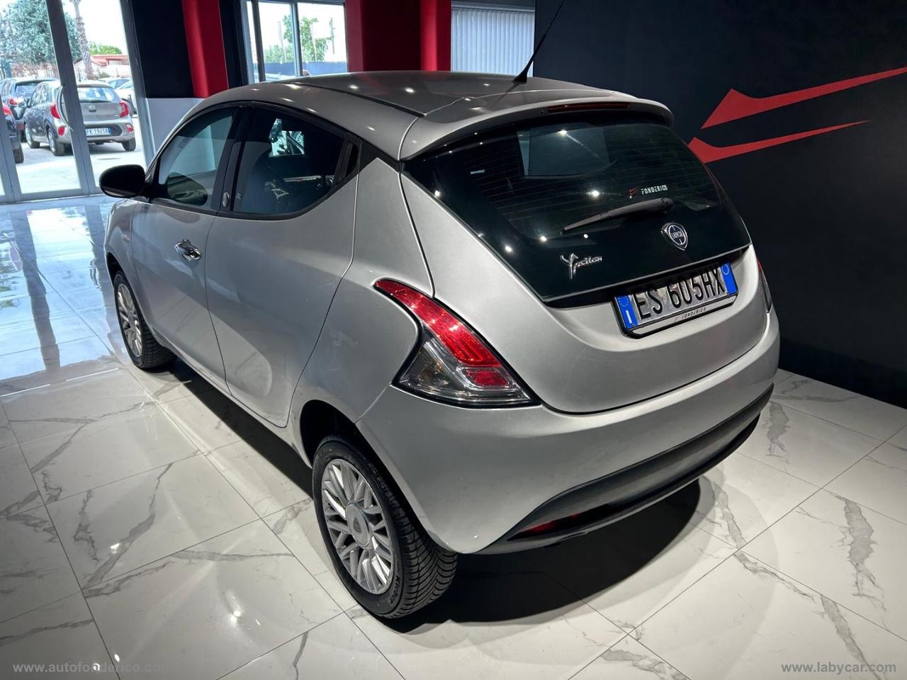 LANCIA Ypsilon 0.9 T.Air 85CV METANO 5p. Gold