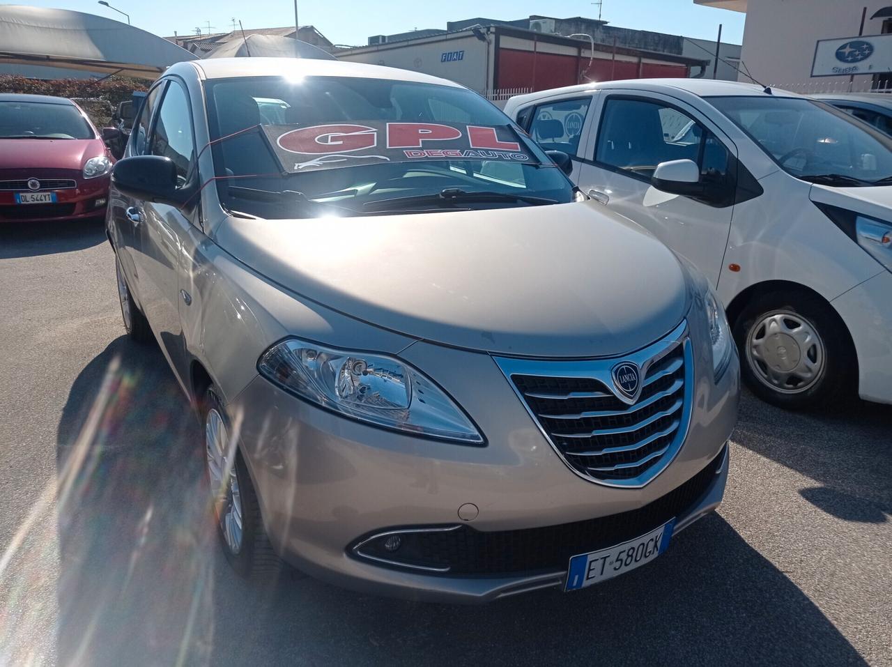 Lancia Ypsilon 1.2 69 CV 5 porte GPL di serie Ecochic Gold
